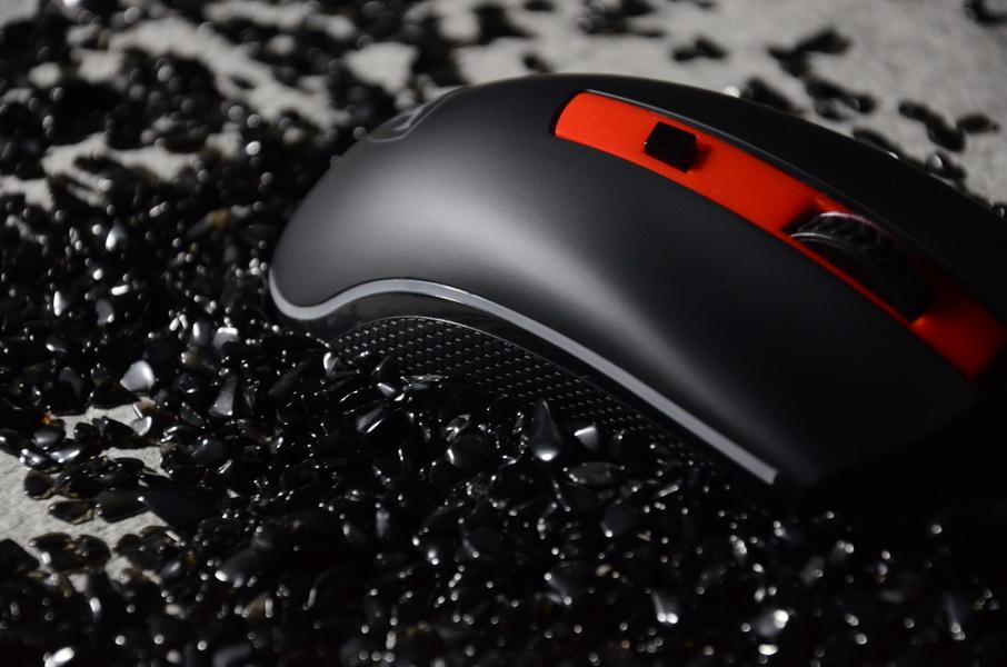 fps玩家鼠标握法,fps游戏玩家鼠标设置