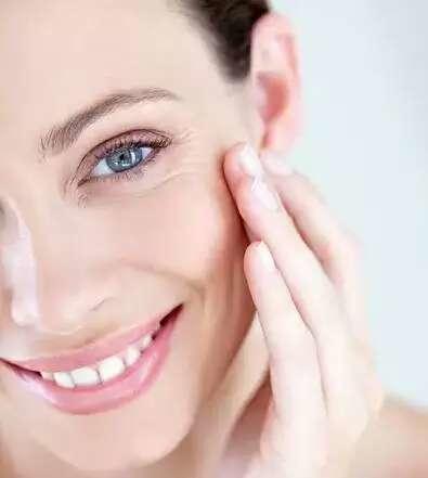 现在最有效的去痘印方法,简单祛痘印最有效的方法