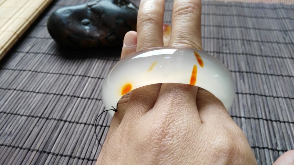 冰彩玛瑙手镯,马料高冰透玛瑙手镯