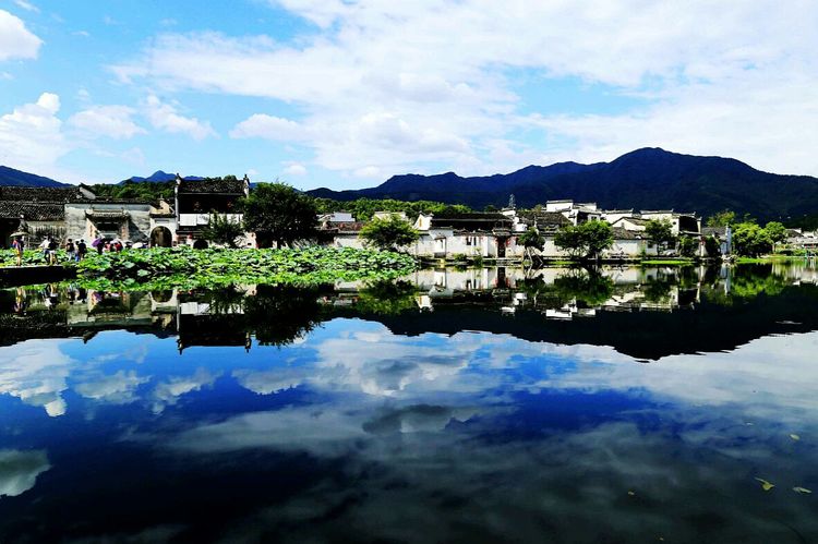 水光潋滟晴方好描写哪个景点,山色空蒙雨亦奇