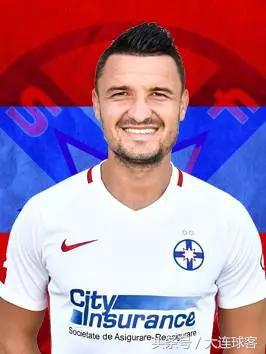 连足旧将追踪:费租传射赢保级关键战,斯库又进标志任意球