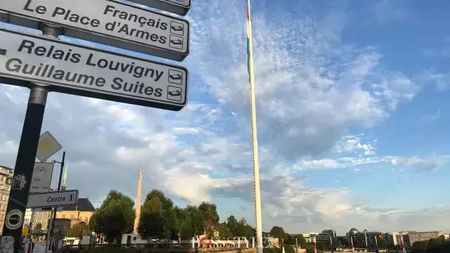 安以轩戚薇同台,安以轩为爱宣言