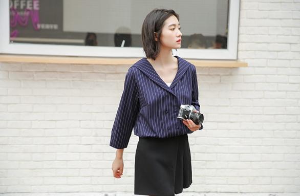 简约又高级的早秋衬衫穿搭,搭配技巧一款衬衫的多种时髦穿法