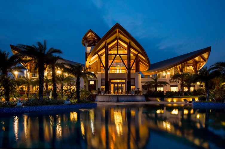 清远英德奇洞温泉酒店,英德奇洞温泉是否关闭了