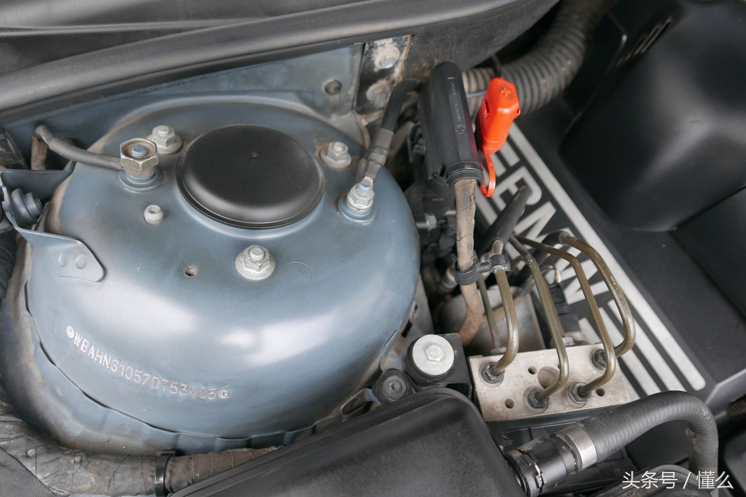 宝马7系m760深蓝色,宝马7系老款e66试驾