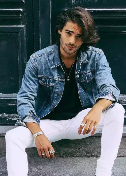 supreme lv联名的红色帽衫照片 (nike lv supreme三方联名)