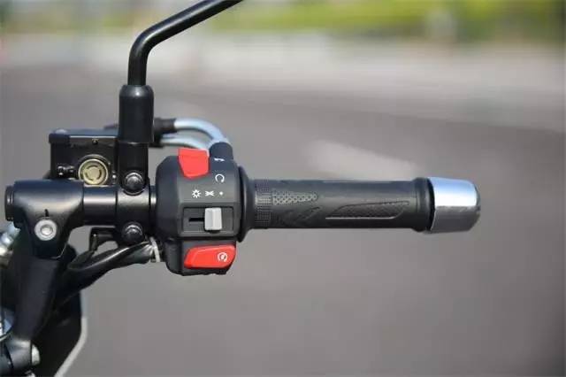 力帆kpr150和豪爵df150哪个好,豪爵df150适合年轻人吗