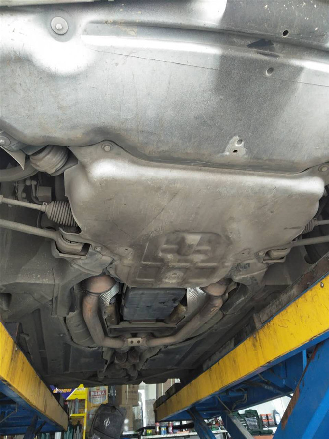 为情怀买单二十多万的小车值吗,最新款的奔驰slk