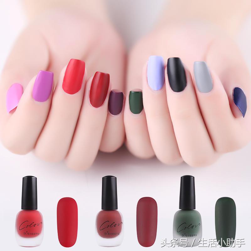 流行色指甲油,诉说你的高冷范儿、绕指柔