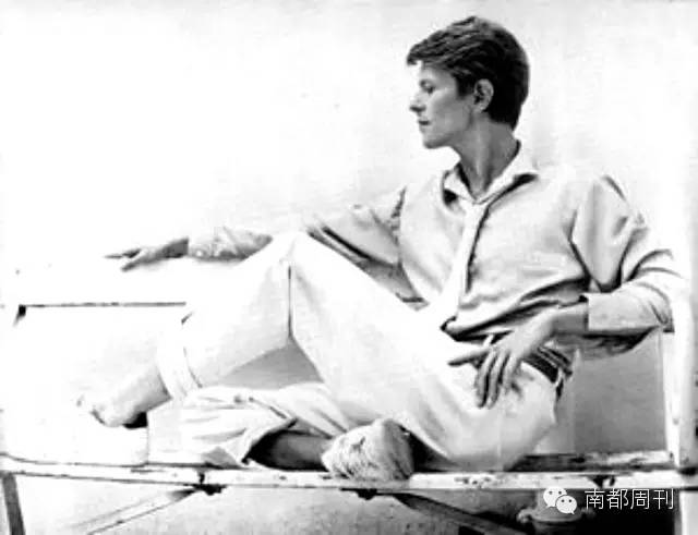 有一款很火爆的小白鞋,这才是小白鞋的正确打开方式