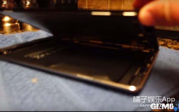他把iPad放进烤箱：你猜苹果能禁得住“烤”验么？