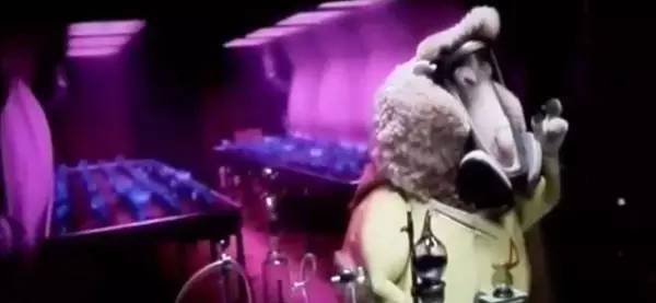 《疯狂动物城》|引爆朋友圈的好玩细节（附表情包和手绘原稿）