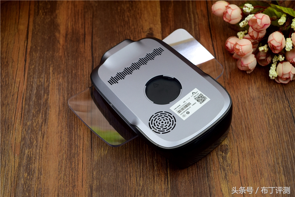 如何将手机hud投屏到汽车,全语音导航控制