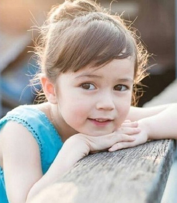 一年级小朋友喜欢老师的原因,一年级小朋友与老师关系融洽