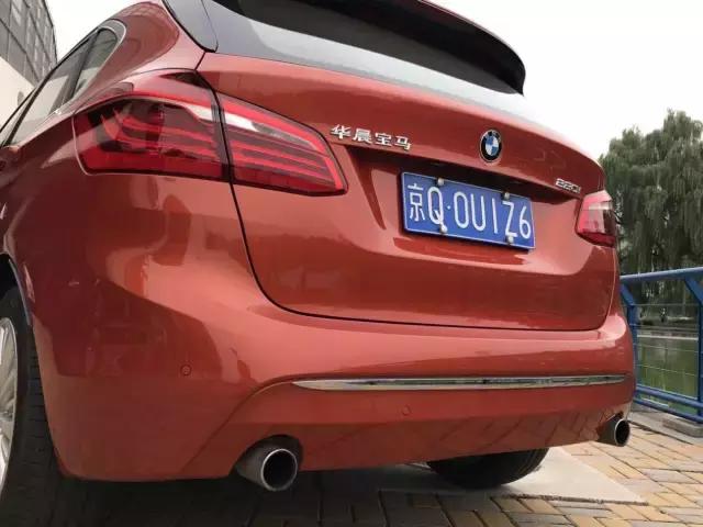宝马220i旅行试驾,2019款宝马220i旅行版测评视频