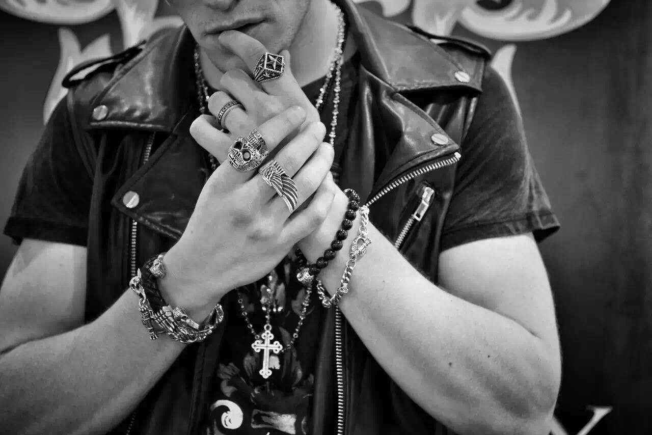 好莱坞明星都在晒的银饰潮牌？KINGBABY终于要来成都太古里了！