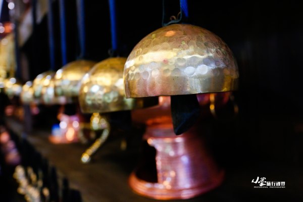 历史底蕴与现代繁华在此交融,历史与现代并存的城市