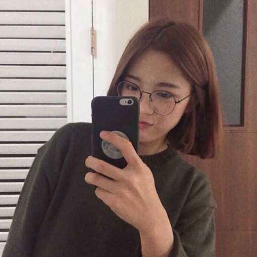 头发厚粗硬毛糙的短发发型,头发硬适合什么发型女短发