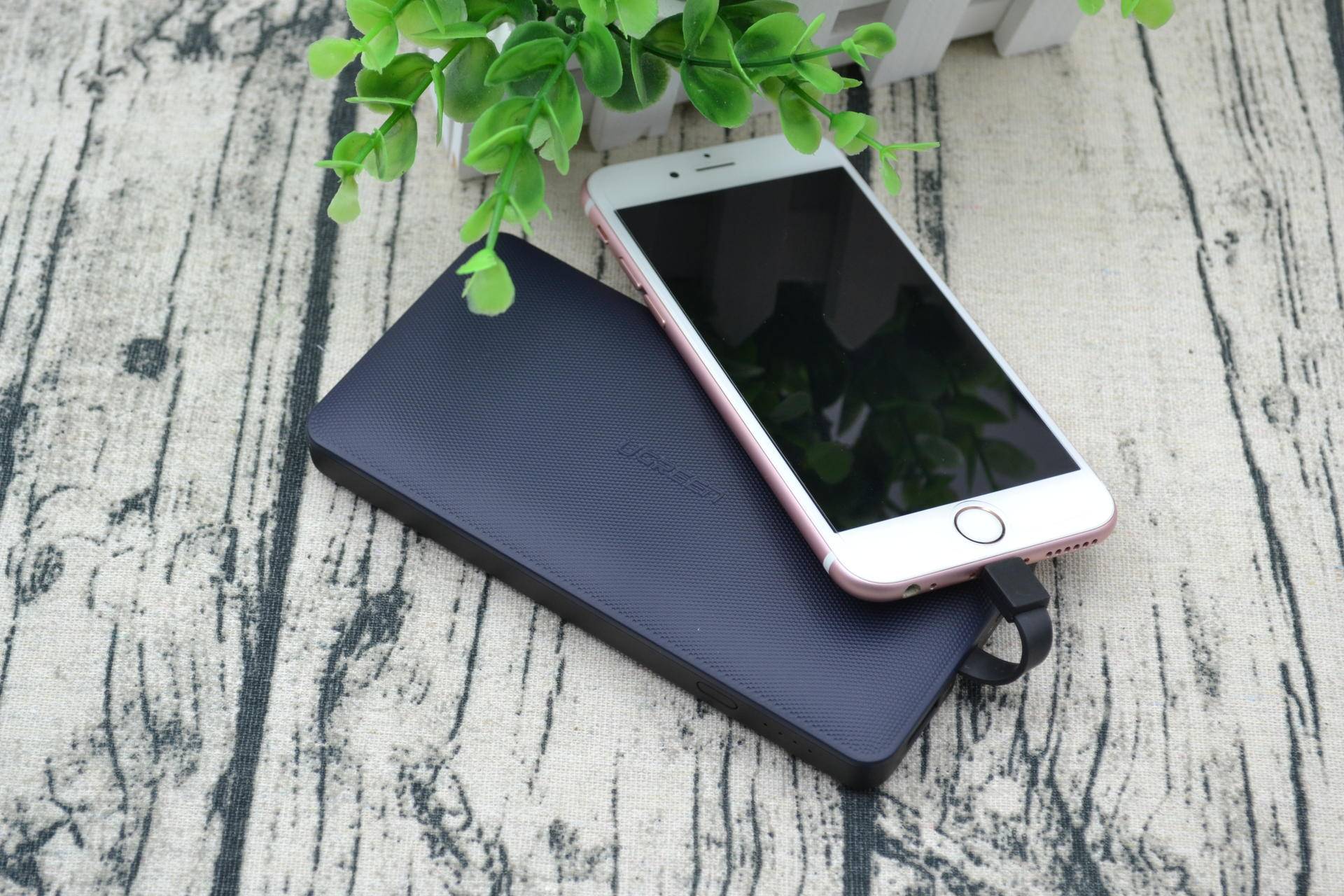 绿联mfi数据线和苹果原装哪个好,绿联mfi认证苹果充电宝评测