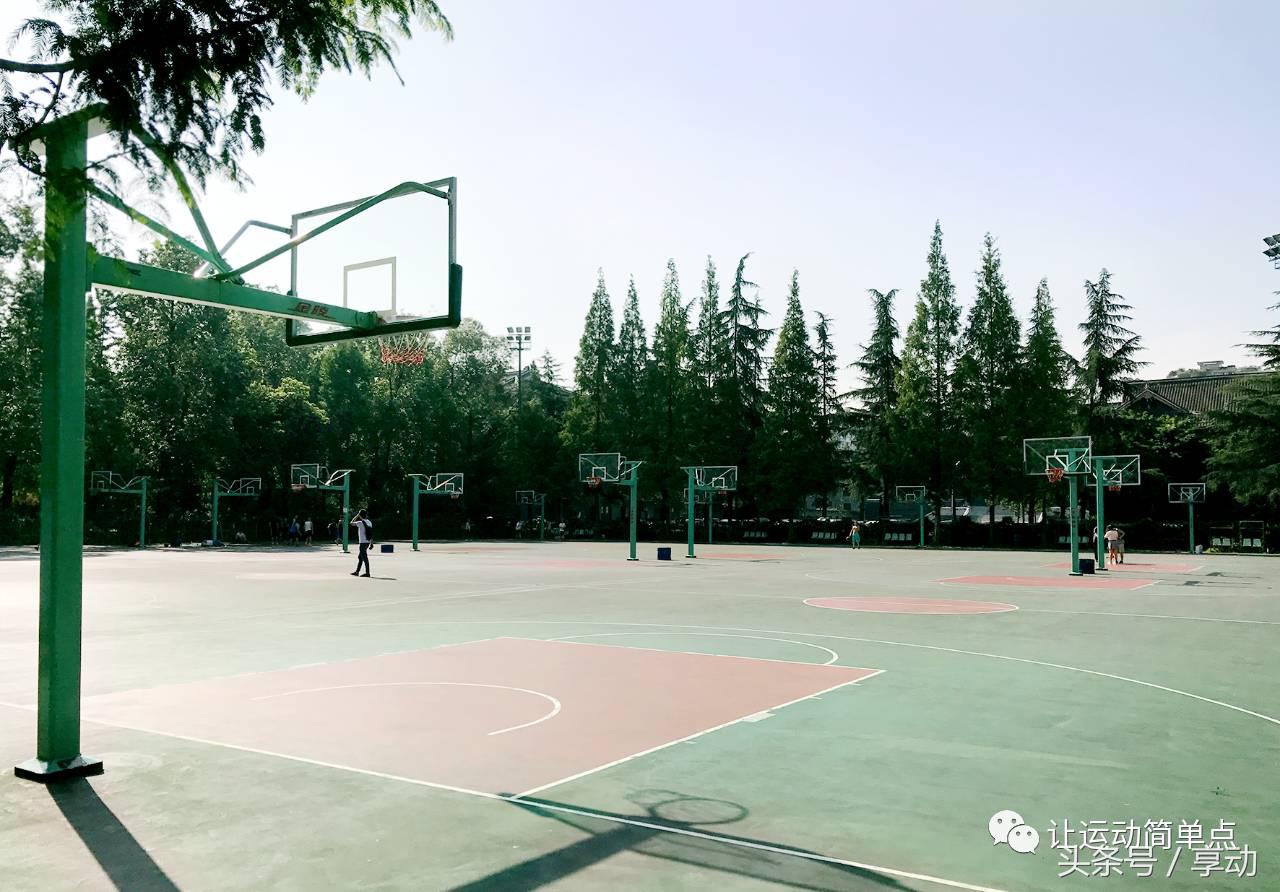 成都最酷篮球场,长沙超美的室外篮球场