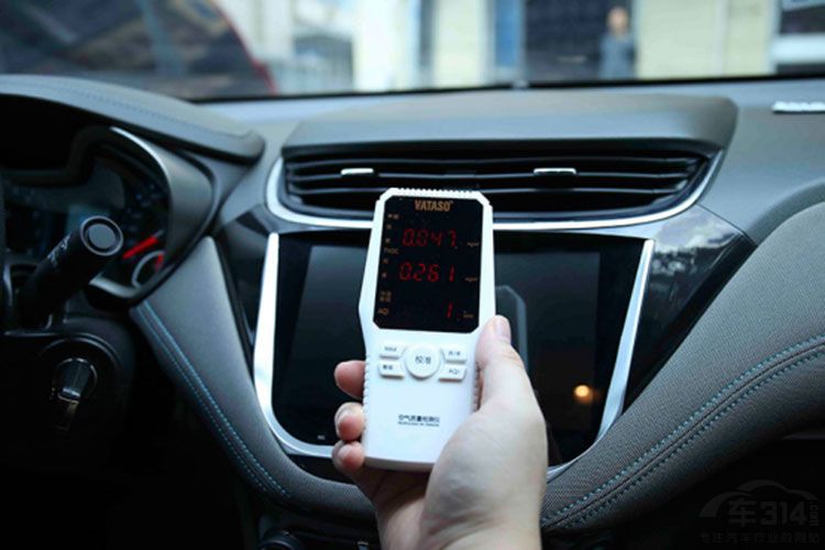 车载空气净化器除甲醛消除异味,车用空气净化器博世