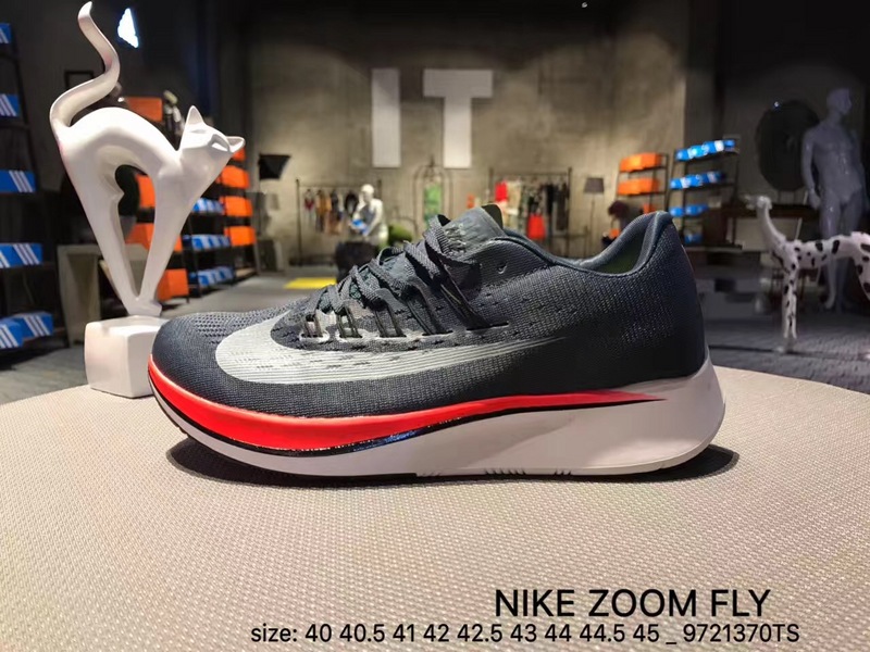 nike登月跑鞋适合跑步吗,nike登月鞋适合夏天穿吗