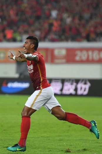 献给男球迷，更献给女球迷——足球场上的臀霸！