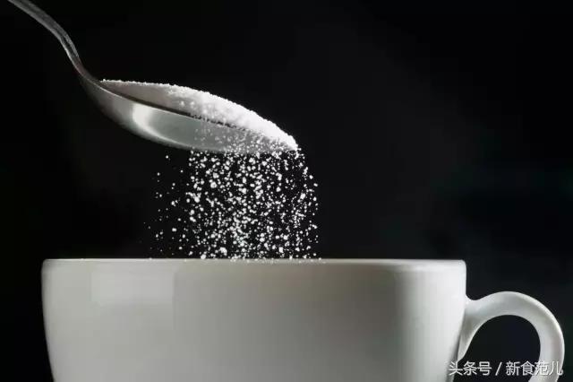 等了80年,巧克力界终于推出“粉红”新番|一周食报