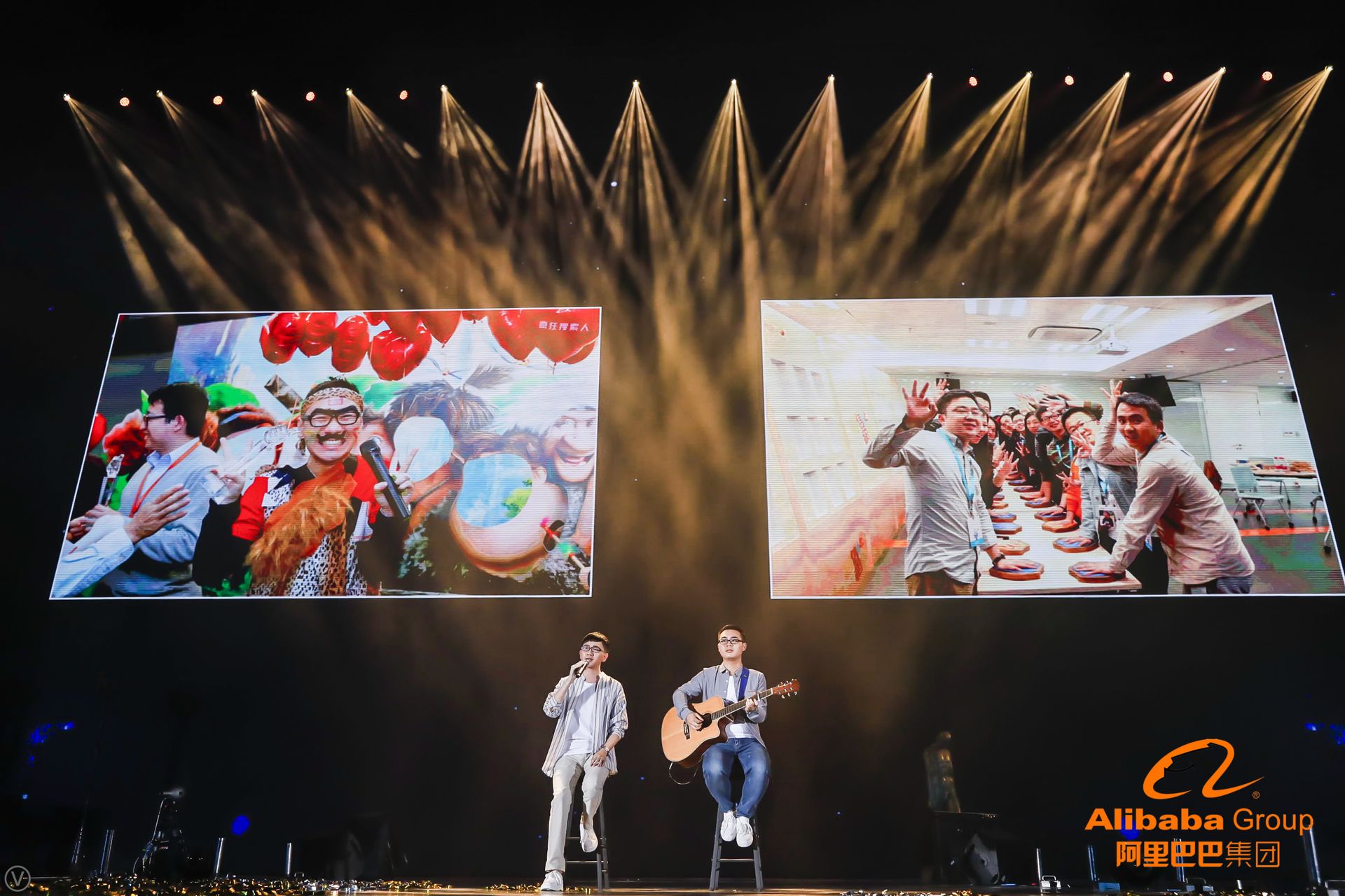 这些高清大图告诉你，今天刷屏朋友圈的阿里年会到底在玩什么？