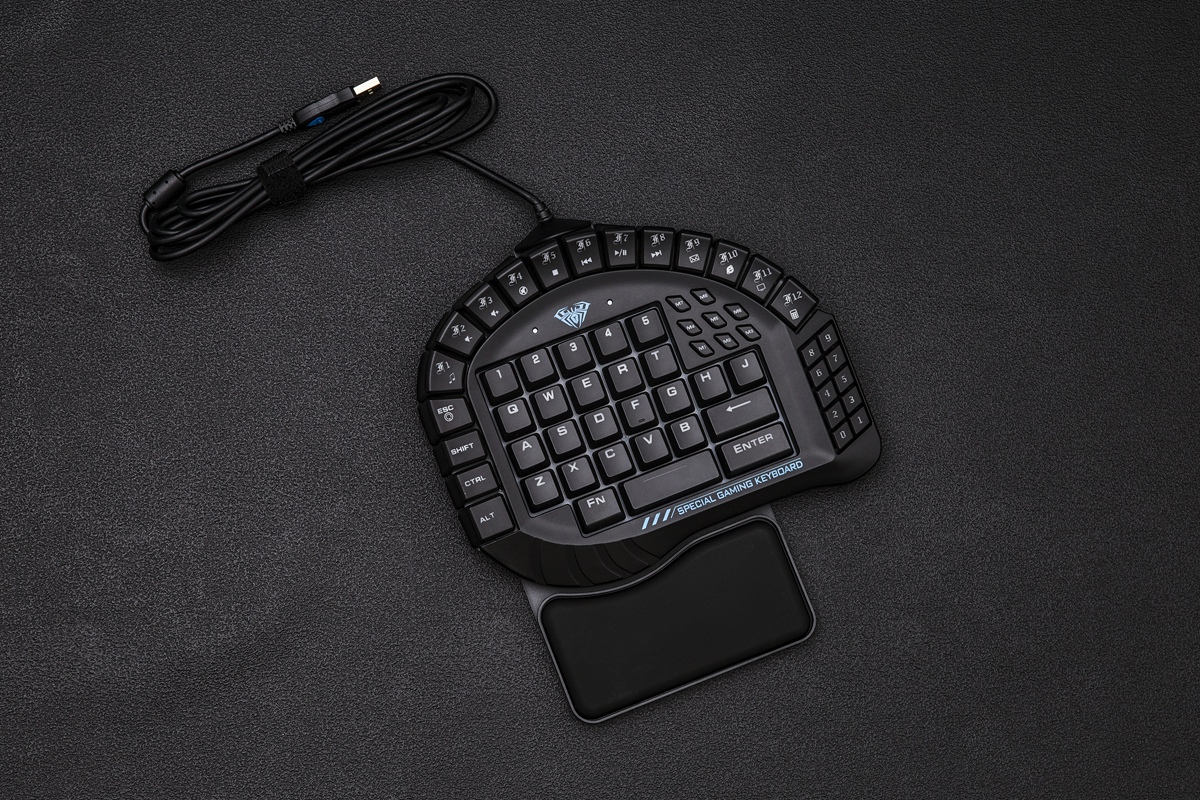 狼蛛掌控者单手键盘,狼蛛单手键盘