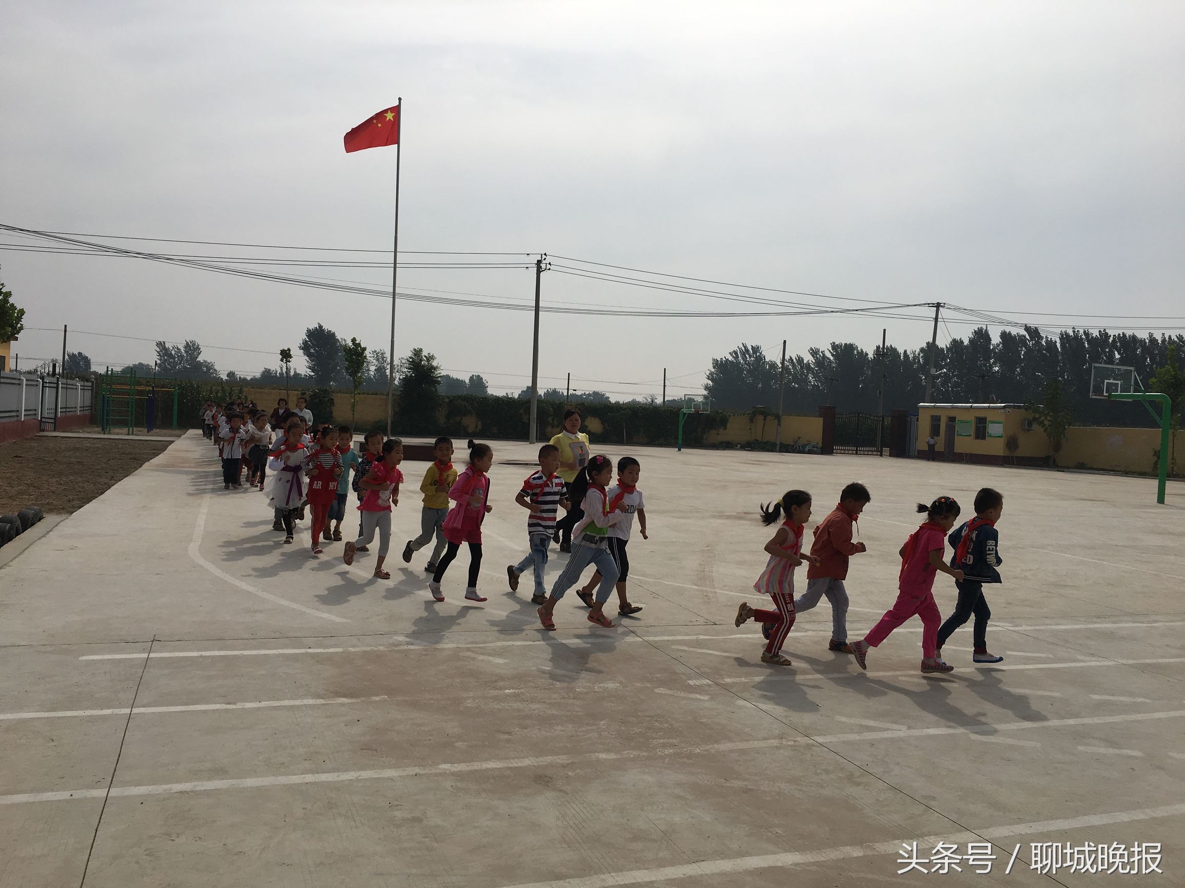 农村学校现在和过去的对比,最真实的农村学校