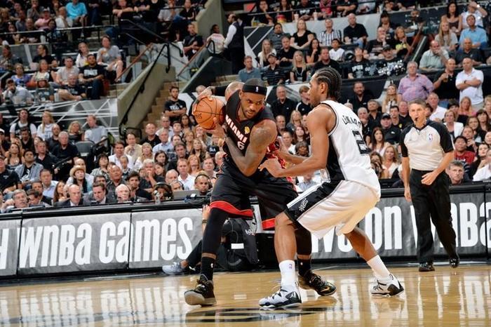 10年代fmvp,冠军战靴fmvp