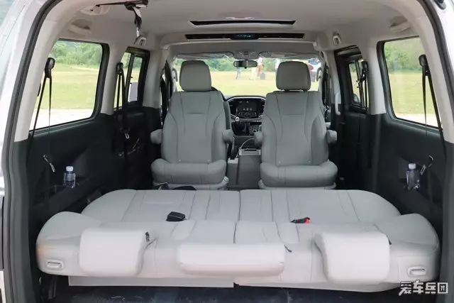 7座最耐用最省油的车5万8元左右,30万左右的7座中大型省油suv