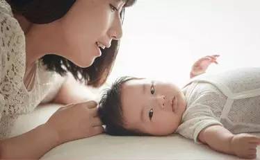 婴儿长牙期饮食结构调理,宝宝长牙睡不好觉吃什么