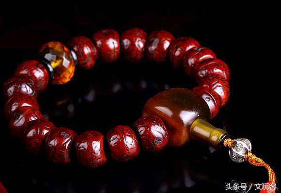 凤眼菩提和橄榄核哪个值得盘,凤眼菩提的历史传承