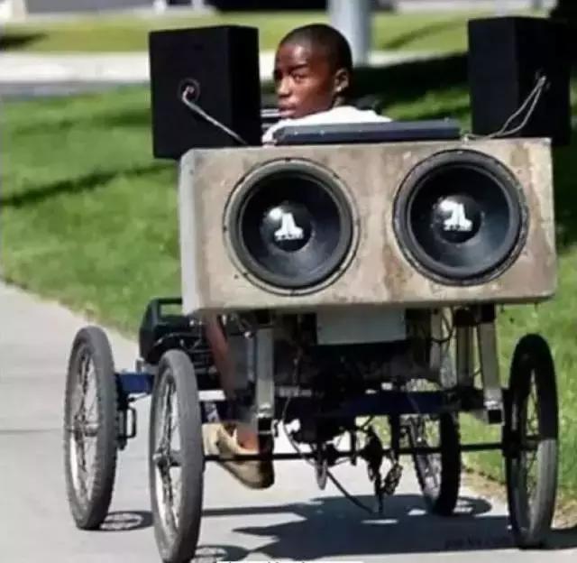 最火最震撼的车载超级低音炮,世界顶级车载重低音炮威力