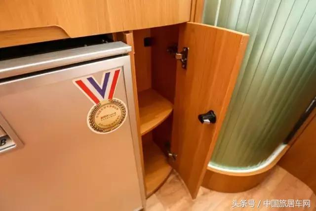 上汽大通maxusrv80型房车原厂,大通rv80b型房车原厂