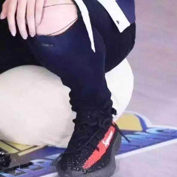 关晓彤有哪些鞋,关晓彤名牌鞋