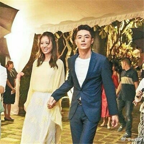 霍建华林心如罕见同框秀恩爱,霍建华林心如手挽手一片尖叫声