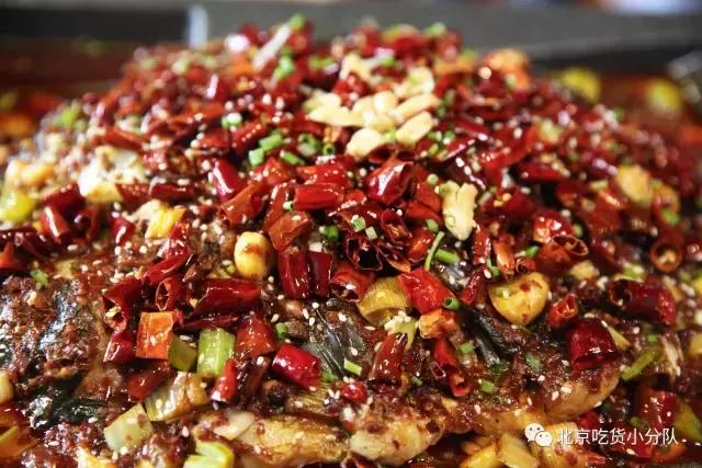 三里屯美食大楼在哪里,三里屯老字号美食店