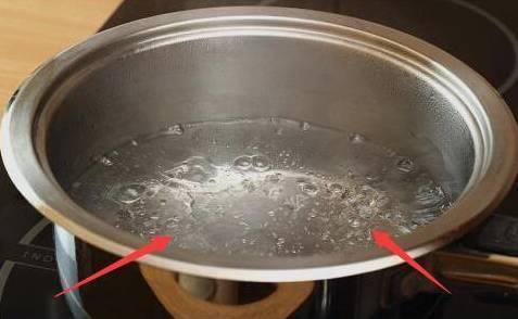 家里厕所堵了怎么疏通,家里厕所堵了怎么办最简单