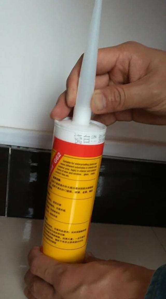 玻璃胶打好的教程,玻璃胶打胶新手教学