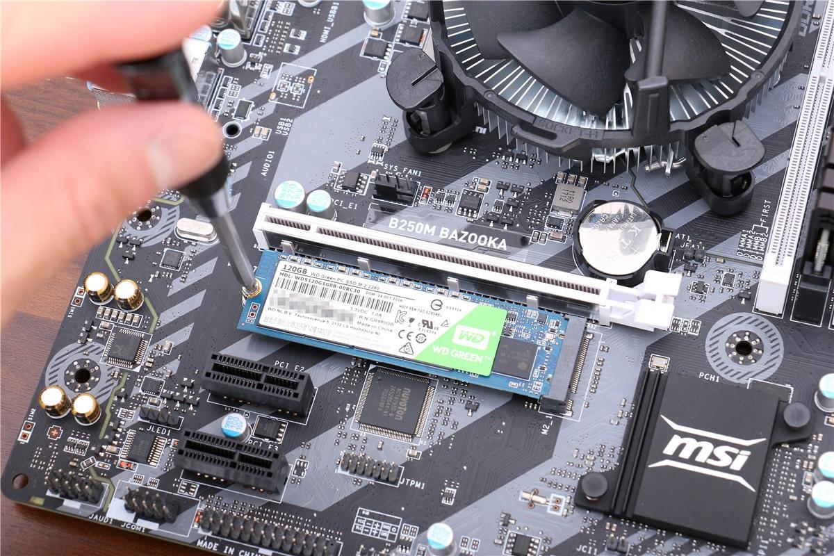 电脑怎么用光盘重新装机详细步骤,电脑重装系统教程win7一键装机