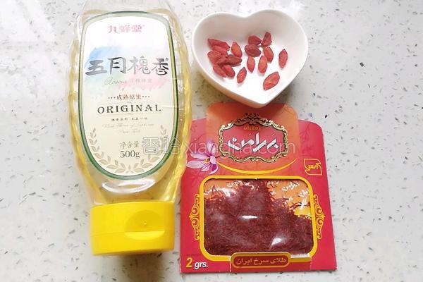 枸杞泡水营养成分都能泡出吗,枸杞泡水后还有营养吗