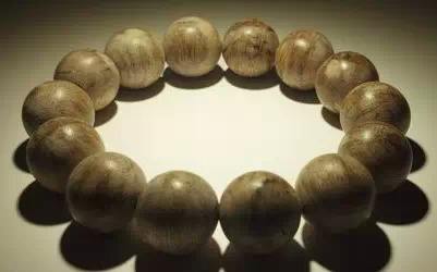 这六种木质手串很养人你知道吗,哪些木料适合做手串