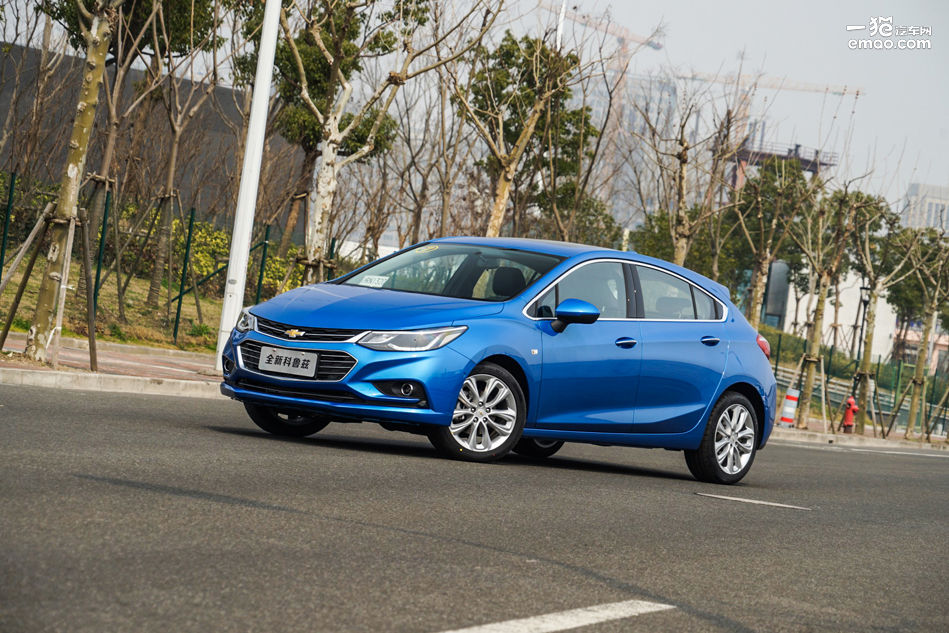 雪佛兰科鲁兹两厢车有几种,雪佛兰科鲁兹掀背动力如何