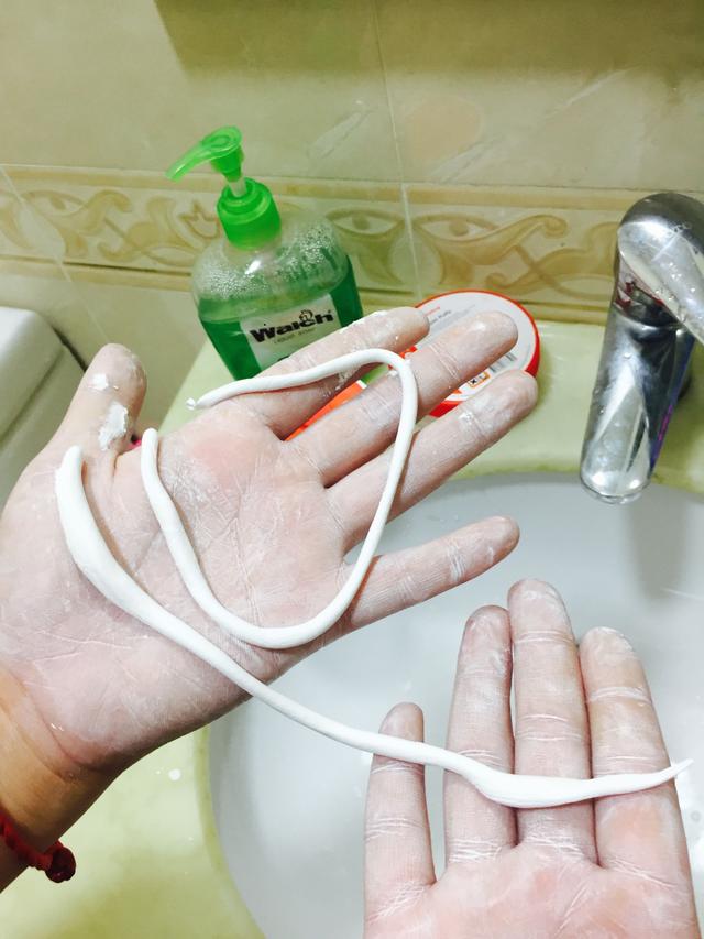 卫生间玻璃胶怎么处理,卫生间用了玻璃胶怎么清理