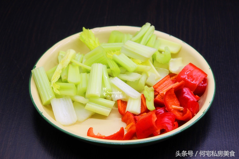 脆皮兔肉的正宗做法,如何做出外酥里嫩的兔肉