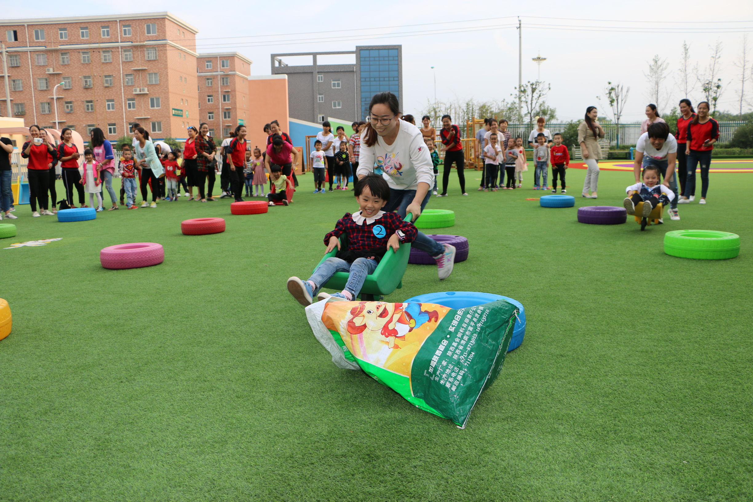 富平：庄里试验区中心幼儿园“森林舞会”主题生日派对