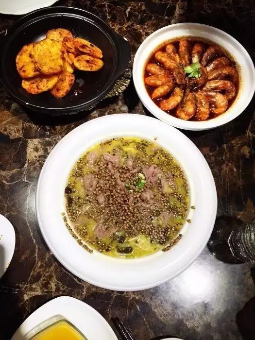 郑州新生美食全攻略!来这20家店,吃遍5个区、5大美食广场